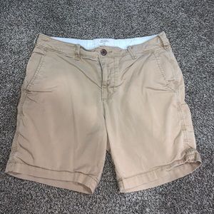 khaki shorts